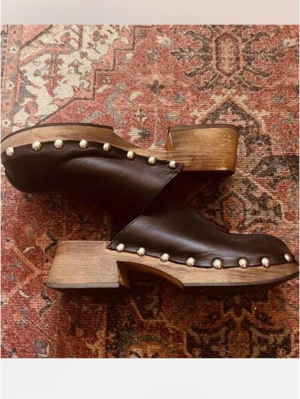 Mango clogs with silver studs #clogs #studded